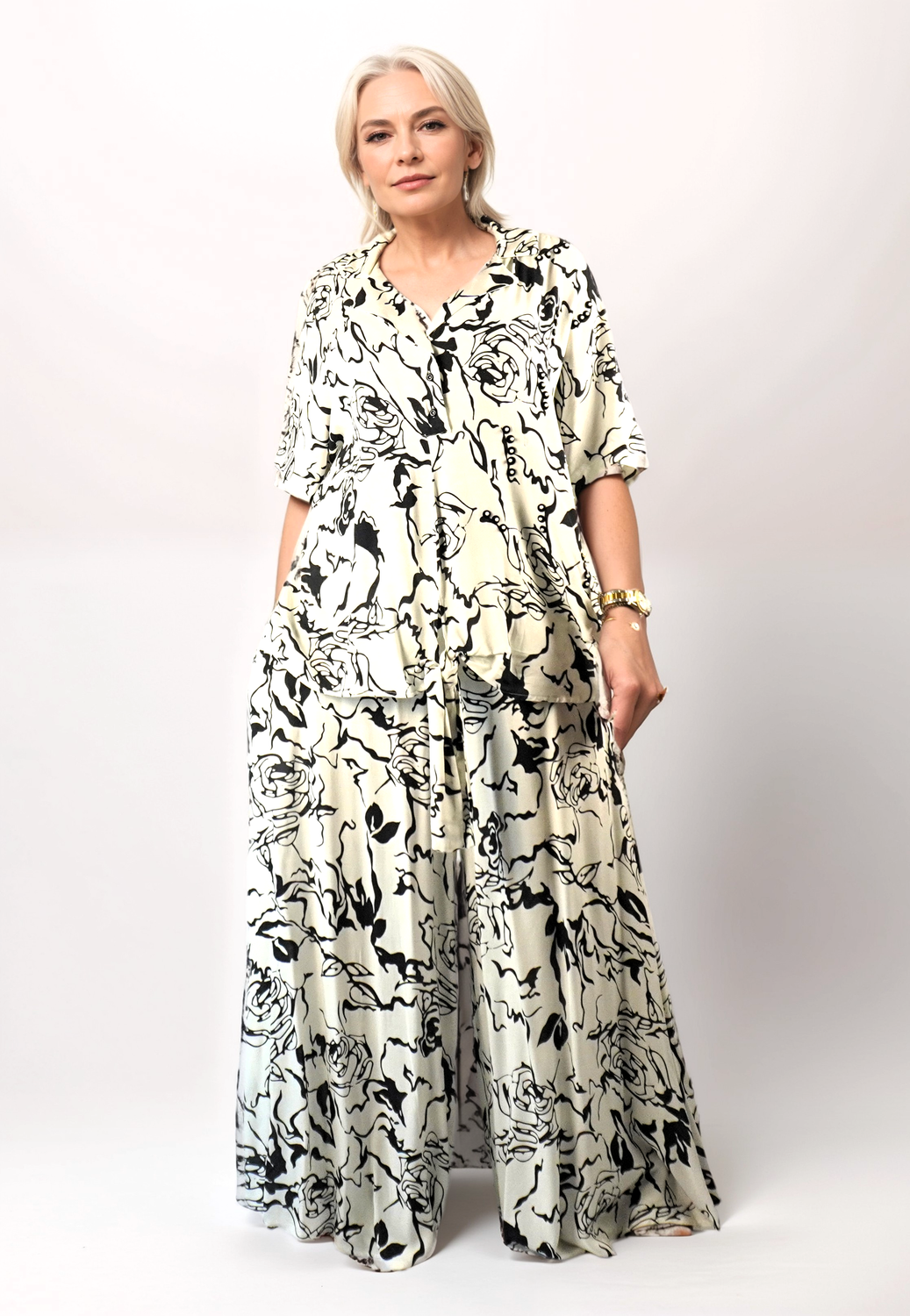 W-Dress 14 - Elegant two Piece Print Blouse and Pant Set